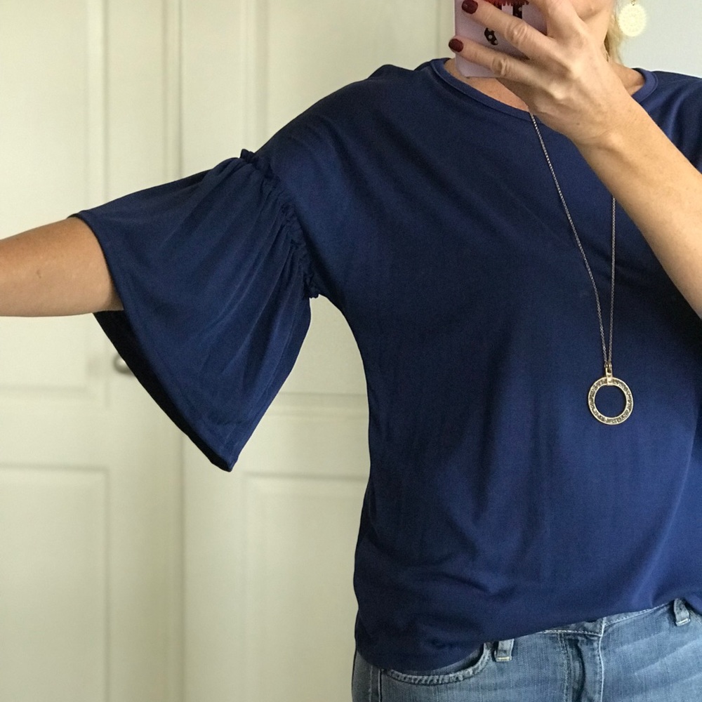 Blue Bell Sleeve Top - Picture 2 of 7